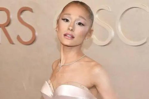 Ariana Grande 'trắng tay' tại Grammy và Oscar