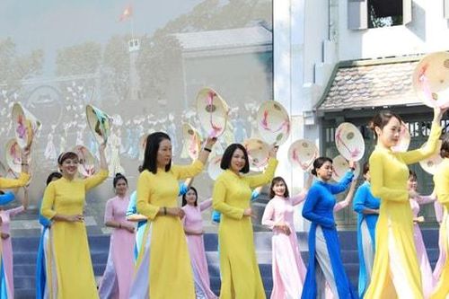 Tin tức đặc biệt trên báo in Hànôịmới ngày 4-3-2025