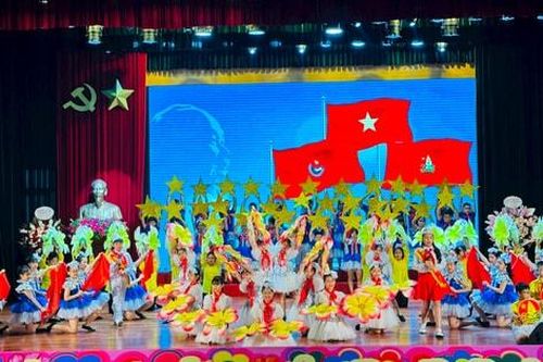 135 đại biểu dự Đại hội 'Cháu ngoan Bác Hồ' quận Đống Đa