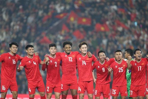 Cầu thủ Việt Nam háo hức đọ sức dàn sao Manchester United