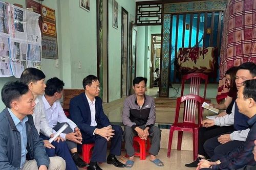 Hải Phòng: Hai học sinh tiểu học đuối nước khi tắm ao