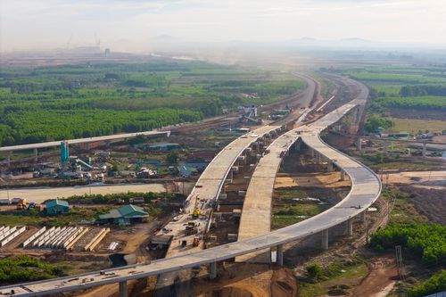 Các tuyến đường nghìn tỷ nối sân bay Long Thành sau gần 2 năm thi công