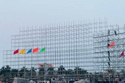Chạy đua với thời gian để nâng cấp quảng trường lớn nhất Quảng Ngãi