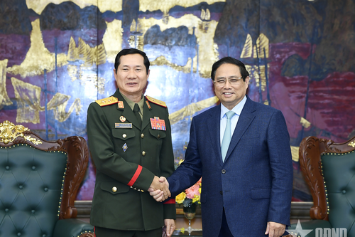 Thủ tướng Phạm Minh Chính tiếp Tổng Tham mưu trưởng Quân đội nhân dân Lào