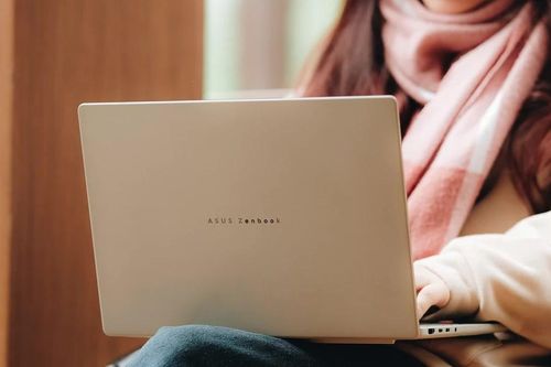 ASUS ra mắt laptop AI chuẩn Copilot+PC nhẹ nhất tại Việt Nam