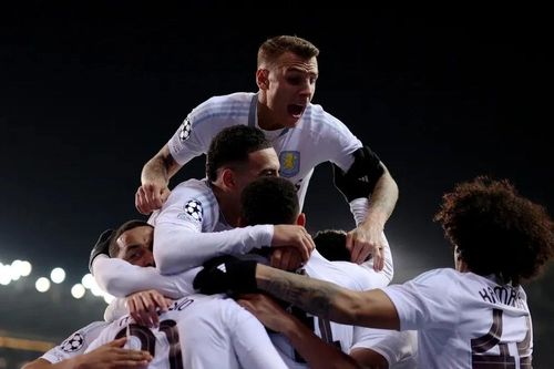 Aston Villa thắng vang dội trên đất Bỉ