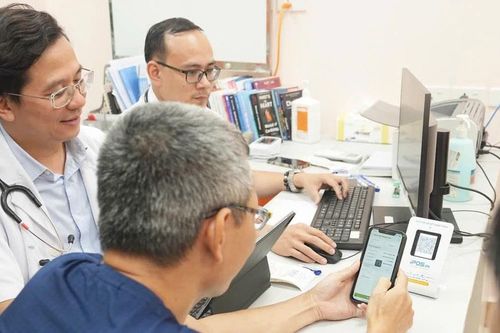 Tìm giải pháp tháo gỡ quá tải bệnh viện