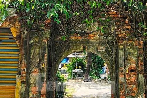 Hoang tàn nơi 'bắt bệnh gió mưa' của triều Nguyễn