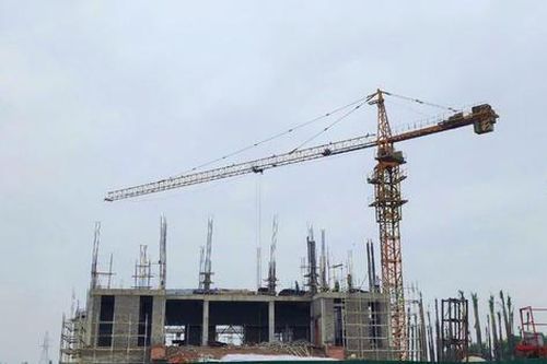 Nghệ An tạm dừng thi công dự án Trung tâm Hội nghị huyện