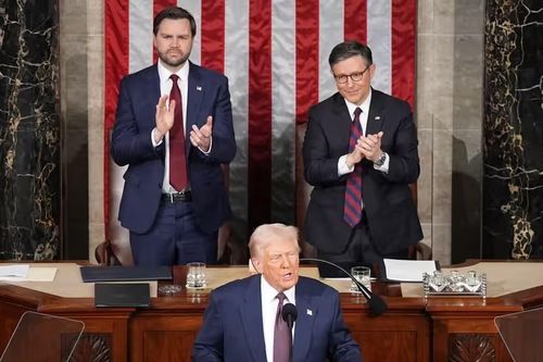 Ông Trump bảo vệ các cuộc chiến thương mại, tuyên bố 'Nước Mỹ đã trở lại'