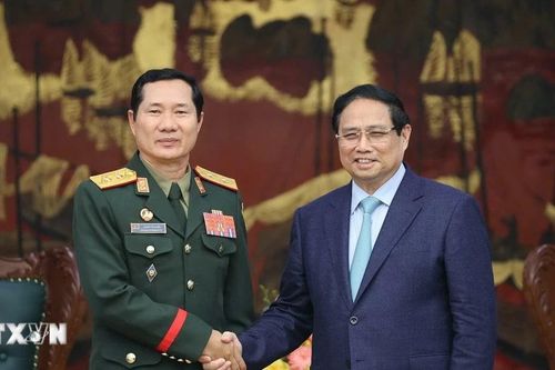 Thủ tướng Phạm Minh Chính tiếp Tổng Tham mưu trưởng Quân đội Nhân dân Lào