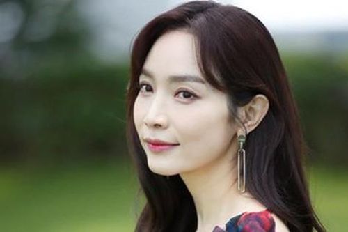 Cuộc sống của nữ diễn viên có cuộc hôn nhân ngắn nhất showbiz hiện ra sao?