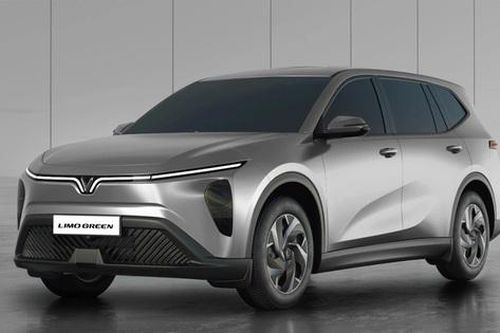 VinFast Limo Green 'phả hơi nóng' lên các đối thủ MPV truyền thống
