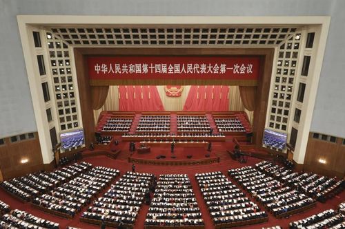 Thấy gì từ mục tiêu tăng trưởng 'khoảng 5%' của Trung Quốc năm 2025?
