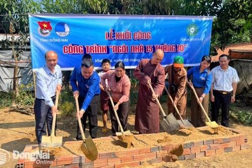 Khởi công công trình thanh niên Ngôi nhà 15-10