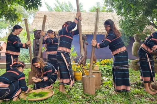 Bảo tồn và phát huy giá trị di sản văn hóa