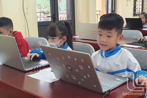 Giáo dục STEM: Giúp học sinh khám phá, sáng tạo
