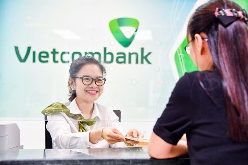 Vietcombank đề xuất chia cổ tức từ lợi nhuận còn lại năm 2023