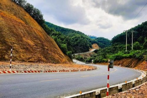 Xóa hàng chục 'điểm đen' trên tuyến đường ngang huyết mạch thuộc hành lang kinh tế Đông – Tây