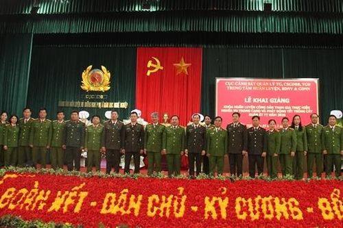 Khai giảng khóa huấn luyện công dân tham gia thực hiện nghĩa vụ trong CAND
