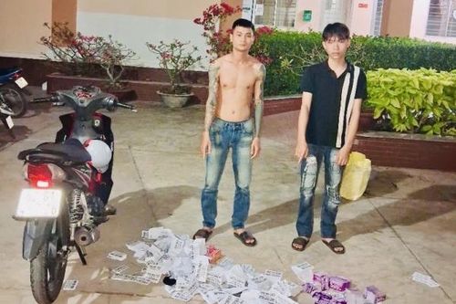 Rải 10.000 tờ rơi 'hỗ trợ cho vay trả góp' để lấy 500 ngàn tiền công