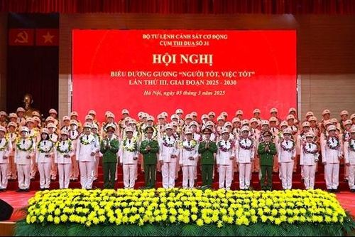 Biểu dương 80 gương 'người tốt, việc tốt' Cụm thi đua số 31, Bộ Tư lệnh Cảnh sát cơ động