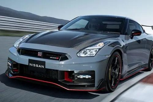 Nissan dừng sản xuất siêu xe GT-R R35