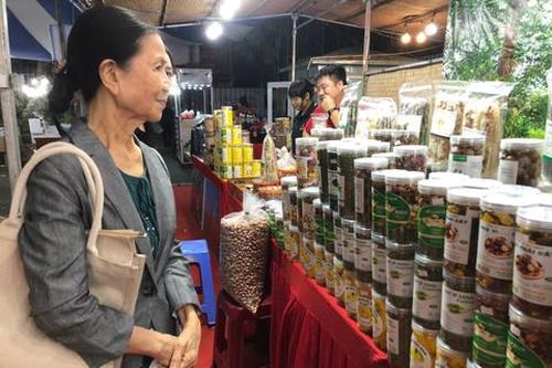 Bài 1: Tận dụng lợi thế của địa phương