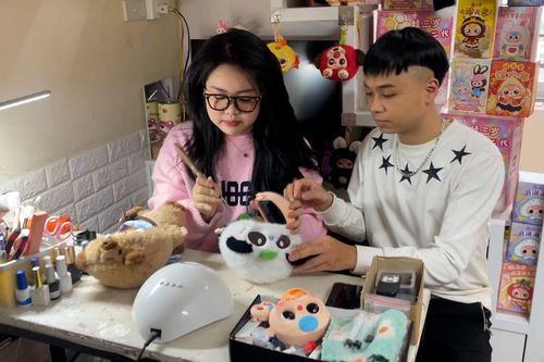 Độc lạ nghề phẫu thuật thẩm mỹ cho Baby Three