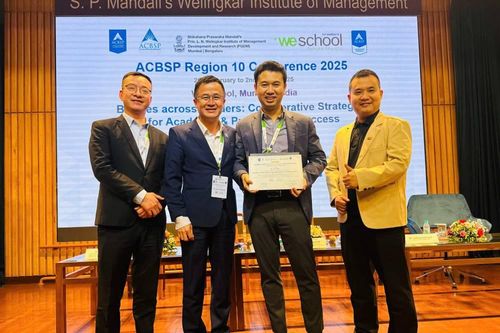 Tiến sĩ Phạm Thành Vinh giành giải cao nhất tại Hội nghị ACBSP khu vực 10 năm 2025