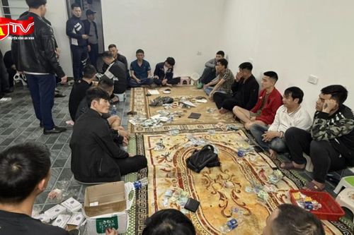 Bắt 28 đối tượng trong sới bạc quy mô lớn