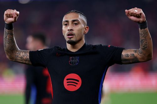 10 người Barcelona đánh bại Benfica tại Champions League