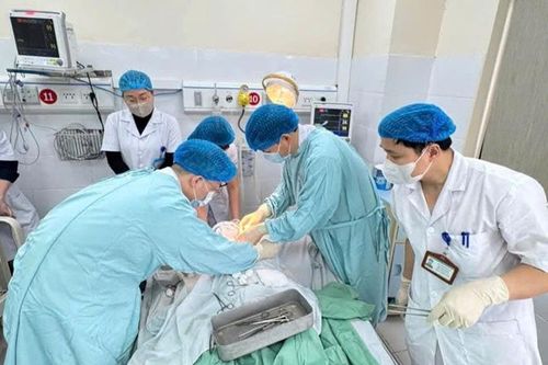 Chủ quan với vết thương nhỏ, người đàn ông nhập viện vì co giật