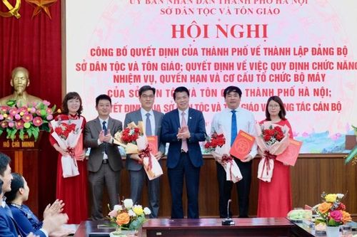Công bố cơ cấu tổ chức, nhân sự Sở Dân tộc và Tôn giáo Hà Nội