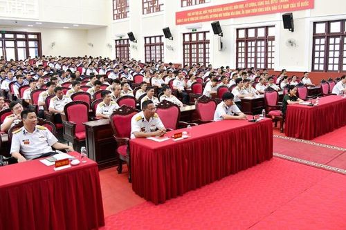 Nâng cao nhận thức của cán bộ, chiến sĩ Hải quân trong phòng chống bạo lực gia đình