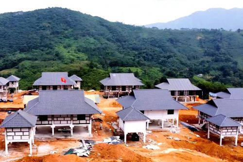 Đạo diễn Vũ Thanh Huyền kể chuyện làm phim về sự hồi sinh của làng Nủ