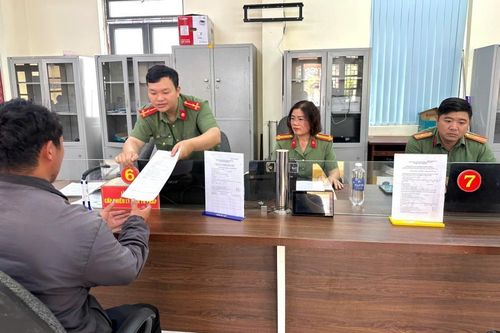 Người dân hài lòng khi đến giải quyết các thủ tục hành chính liên quan đến cấp Phiếu lý lịch tư pháp tại Công an tỉnh Đắk Nông