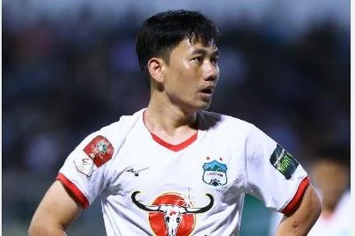 Bầu Đức chốt tương lai Minh Vương