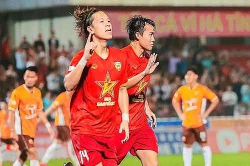 U22 Việt Nam triệu tập hai cầu thủ Việt kiều