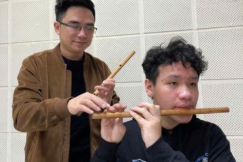 Lan xa tiếng sáo trúc Việt Nam