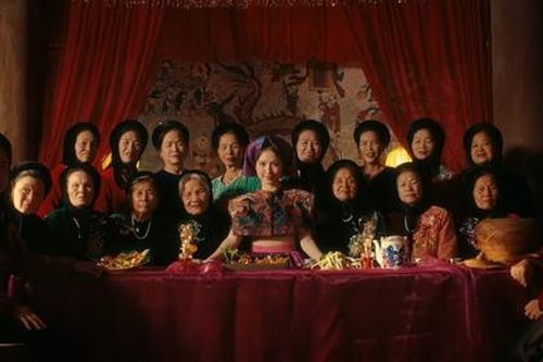 MV 'Bắc Bling' của Hòa Minzy: Khi nghệ sĩ trẻ chinh phục khán giả bằng 'chất liệu' quê hương