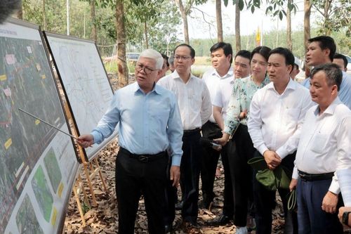 Bí thư Bình Dương kiểm tra tiến độ cao tốc TP HCM - Thủ Dầu Một - Chơn Thành: Đến ngày 15/3/2025 phải trình đơn giá bồi thường toàn tuyến