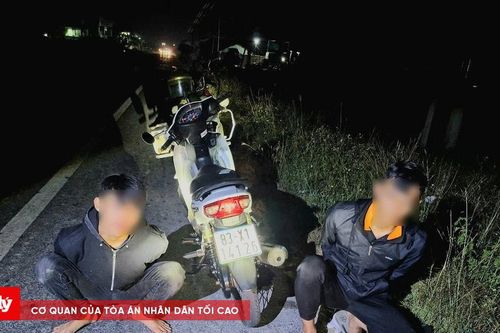Bắt giữ 4 đối tượng mang dao tự chế chuẩn bị đánh nhau
