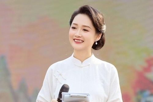 MC Thu Hà Thời sự VTV hạnh phúc khi có tin vui