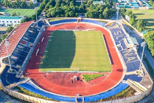 Lời giải nào cho chất lượng mặt sân ở V.League?