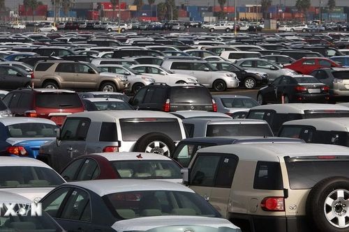 Mỹ miễn thuế một tháng đối với ôtô nhập khẩu từ Canada và Mexico