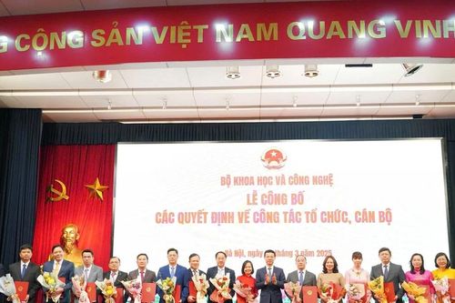 Bộ Khoa học và Công nghệ công bố các quyết định về tổ chức, cán bộ sau hợp nhất