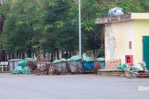 Hồ bốc mùi, nhà vệ sinh xuống cấp, Công viên Cầu Giấy và Nghĩa Đô chờ 'lột xác'
