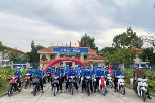 Phát huy vai trò thanh niên vì cộng đồng