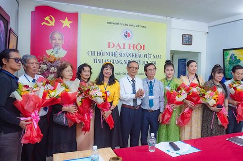 Đại hội Chi hội nghệ sĩ Sân khấu Việt Nam tỉnh An Giang